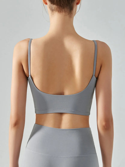 Track free sports bra with chest cushion